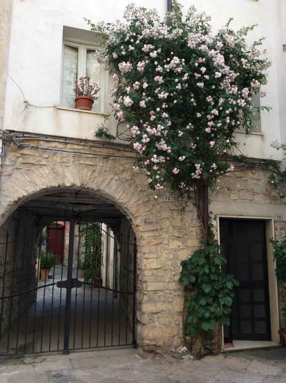 B&B La Corte Fondi Εξωτερικό φωτογραφία