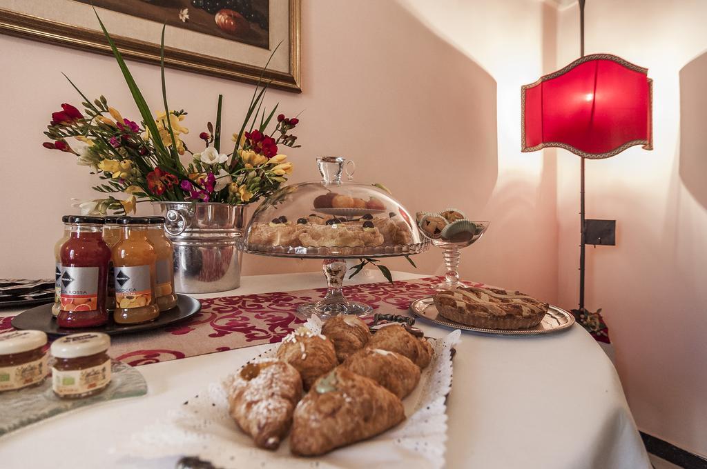B&B La Corte Fondi Εξωτερικό φωτογραφία